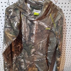Youth xl Magellan hoodie